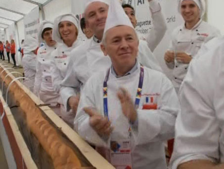 İşte Dünyanın En Uzun Ekmeği