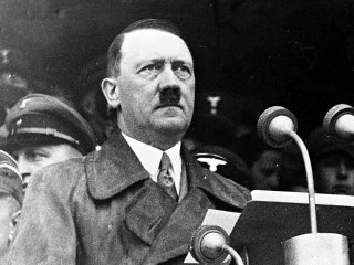 Hitler’in O Kitabı 70 Yıl Sonra Satışa Çıkıyor