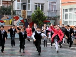 Öğrencileri Teneffüse Çıkarmayın Uyarısı!