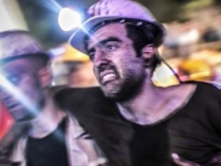 Türkiye Kan Ağlarken O Mallarını Kaçırdı