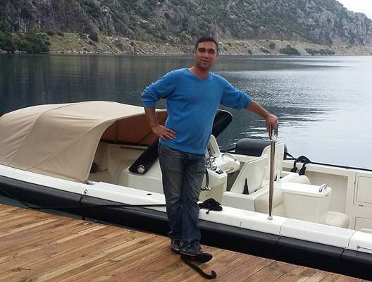 Teknesinin İpini Tuttu. 2 Bini Kaptı