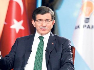 Davutoğlu: Sanatı Siyasetten Ayırmazsanız