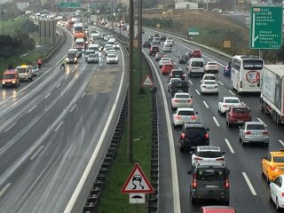 TEM'de Korkunç Kaza!