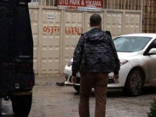 Başkan Yardımcısı Silahlı Saldırıda Öldürüldü