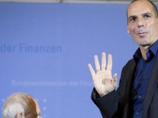 Varufakis İtalya'yı karıştırdı