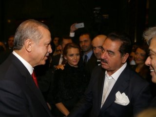 Resepsiyona Ünlüler Akın Etti