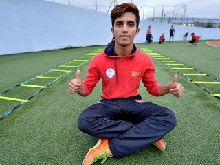 'Devlete borcumu dünya şampiyonluğuyla ödemek istiyorum'