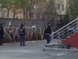 Polis Harekete Geçti! Okullarda Bomba Arıyor