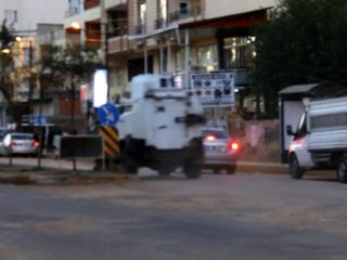 Diyarbakır'da PKK yandaşlarına müdahale!