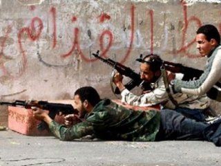 Bakanı Silahlı Kişiler Alıkoydu! Çatışma Çıktı
