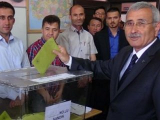 'Haketmedim' diyen vekil maaşını iade edecek