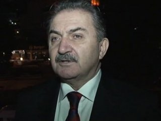 Zeybek: İstifa Etmesi Gerekiyor Ama Etmez