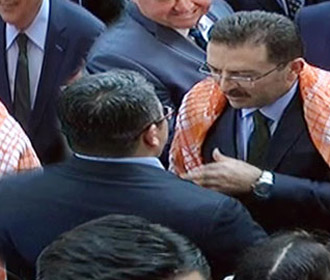 Altınok Müdürü Görünce Bastı Tokadı