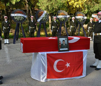 Şehit Arkadaşlarını Yalnız Bırakmadılar