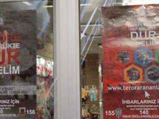 "Teröristi ihbar et" afişleri asıldı