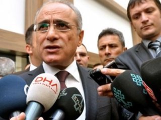 Topçu, Bakanlığa devam edecek mi?