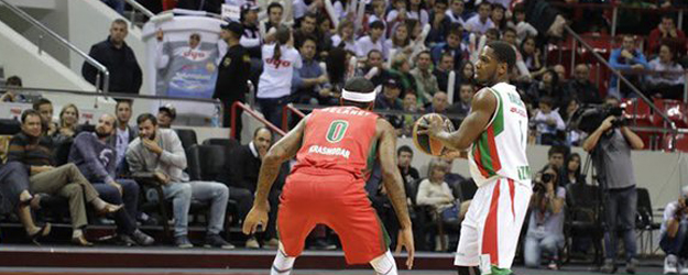 Karşıyaka Lidere Direnemedi!