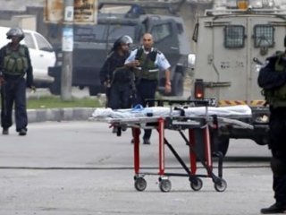 İsrail Askerleri Yaşlı Kadını Katletti
