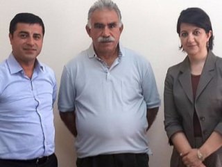 Öcalan'ın Dili Kesildi