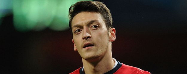 Mesut Özil'e Üvey Kardeş Şoku!