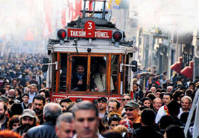 Türkiye'de genç nüfus azalıyor