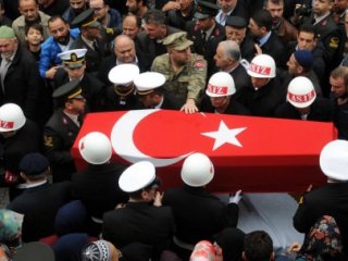 Şehit Uzmanı On Binler Uğurladı