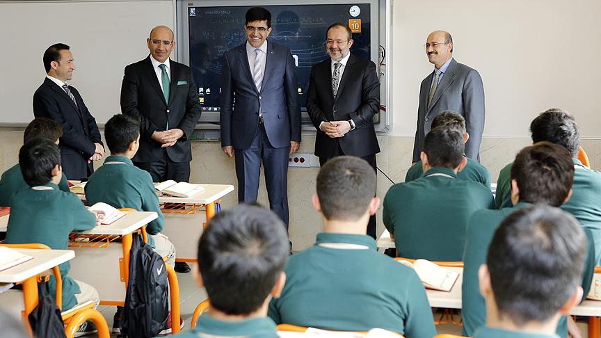 Görmez'den İmam Hatip Lisesine Ziyaret