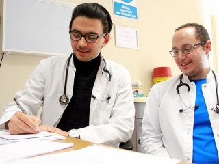 İkizleri Meslekleri De Ayıramadı