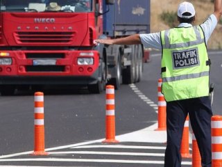 İtiraf Etti! 1 TIR Dolusu Yakalandı