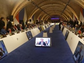 Malta'da Sığınmacılar İçin Toplandılar