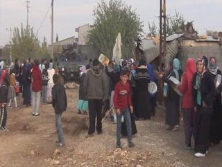 Hendek Kapatmaya Giden Polise Saldırı