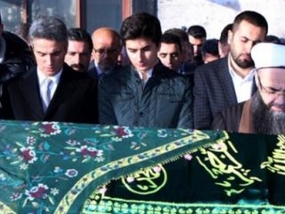 Cenaze Namazını Cübbeli Ahmet Hoca Kıldırdı!