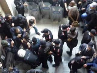 İstanbul Üniversitesi'nde polis müdahalesi