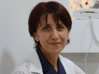 Öldürülen Kadın Doktoru Binler Uğurladı