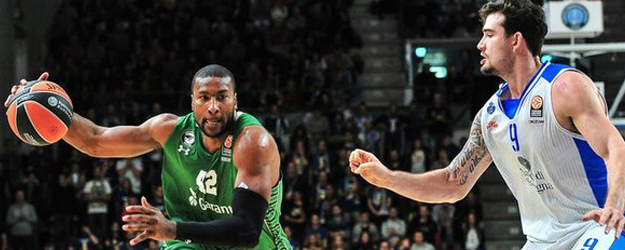 Darüşşafaka Doğuş İtalya'dan Mutlu Dönüyor