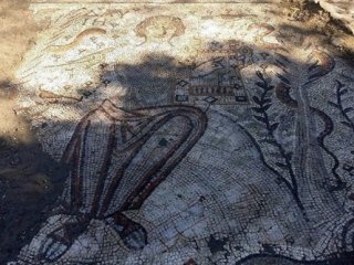 Portakal bahçesinden Roma kilisesi çıktı