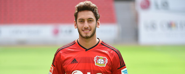 Bundesliga'da haftanın oyuncusu Hakan Çalhanoğlu!