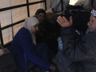 Kadınları Da Silahlandı