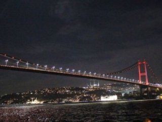 İstanbul turuncuya büründü