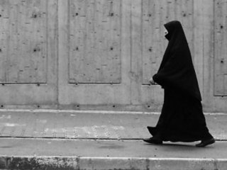 İsviçre'den skandal 'çarşaf' kararı!