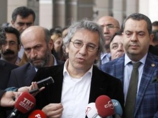 Can Dündar Tutuklandı