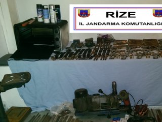 Kaçak Silah İmalathanesine Baskın