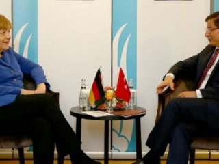 Davutoğlu, Merkel İle Görüştü