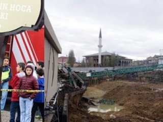 Halı Sahaya Vinç Düştü: 2 Ölü