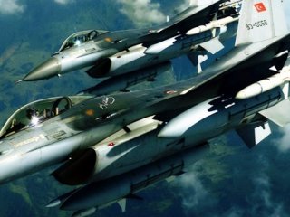 F-16 Uçakları Suriye Sınırında Havalandı!
