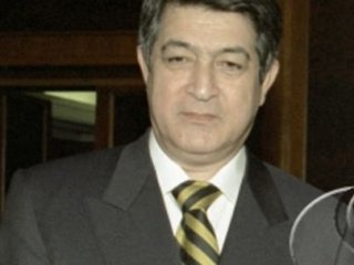 Eski Başbakan Hayatını Kaybetti