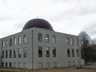 Fransa'da 3 cami kapatıldı