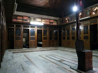 Tarihi Hamam Satışa Çıktı