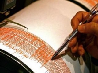 Van'da k-Korkutan Deprem!