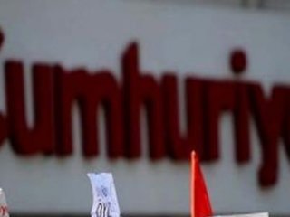 Cumhuriyet, Ara Güler'den Özür Diledi